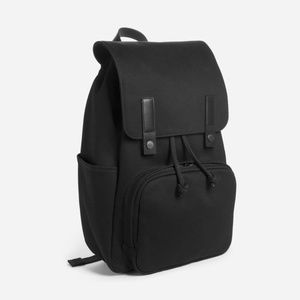 everlane modern snap backpack